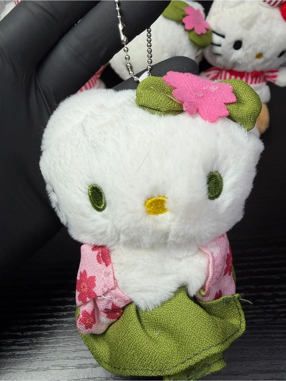 Hello Kitty Mesh Bag Filled With 4 Hello Kitty Plush Keychains 1 Bag 4 Keychains